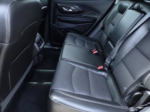 Used 2024 GMC Terrain SLT AWD/4WD image 10