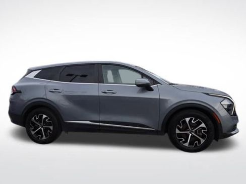 Used 2023 Kia Sportage EX image 13