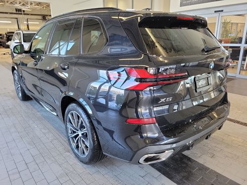 New 2026 BMW X5 xDrive40i w/ M Sport Package AWD/4WD image 5