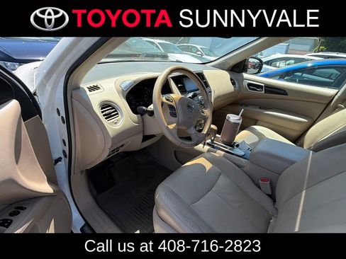 Used 2013 Nissan Pathfinder SL w/ SL Premium Pkg FWD image 4