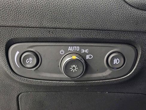 Used 2023 Buick Encore GX Preferred w/ Cold Weather Comfort Package FWD image 33