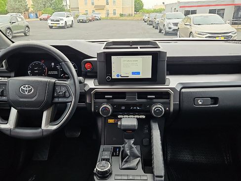 Certified 2025 Toyota 4Runner 4WD image 10