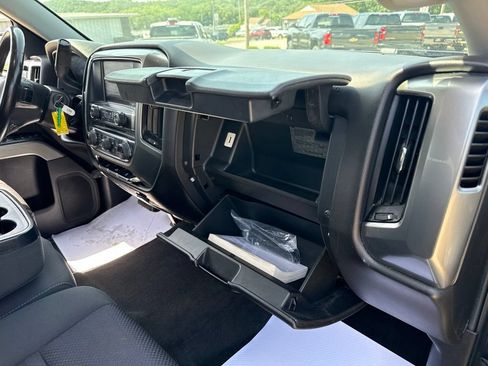 Used 2018 Chevrolet Silverado 1500 LT w/ All Star Edition AWD/4WD image 40