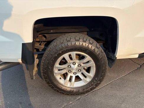 Used 2018 Chevrolet Silverado 1500 LT w/ All Star Edition AWD/4WD image 10