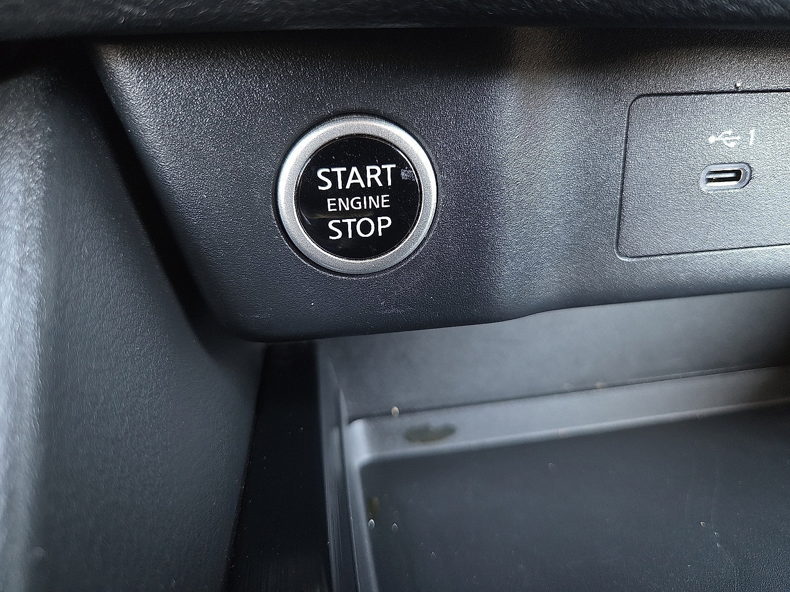 Used 2023 Nissan Rogue SV AWD/4WD image 23