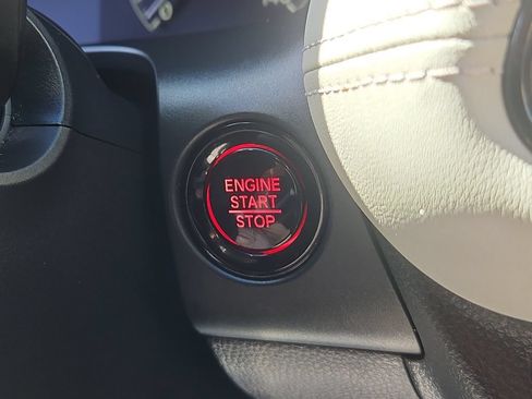 Used 2024 Honda HR-V LX image 17