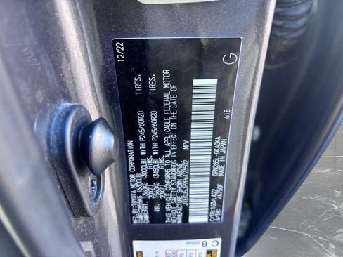 Used 2023 Toyota 4Runner Limited AWD/4WD image 33