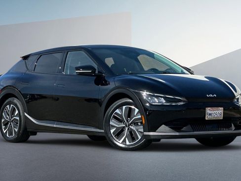 Used 2024 Kia EV6 Light image 2