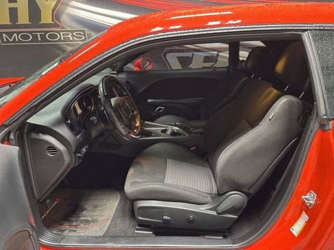 Used 2020 Dodge Challenger R/T image 4