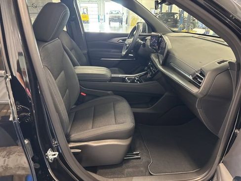 New 2026 Chevrolet Traverse LT FWD image 22