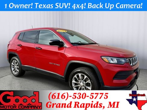 Used 2023 Jeep Compass Sport image 1