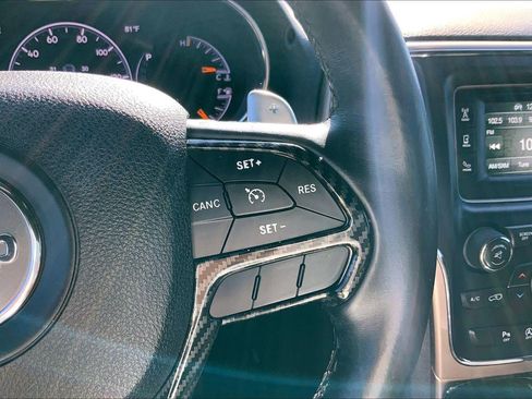 Used 2017 Jeep Grand Cherokee Laredo AWD/4WD image 19