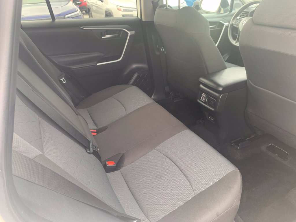Used 2025 Toyota RAV4 XLE AWD/4WD image 23