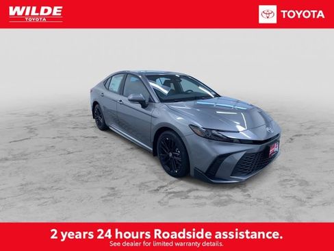 New 2026 Toyota Camry SE image 3