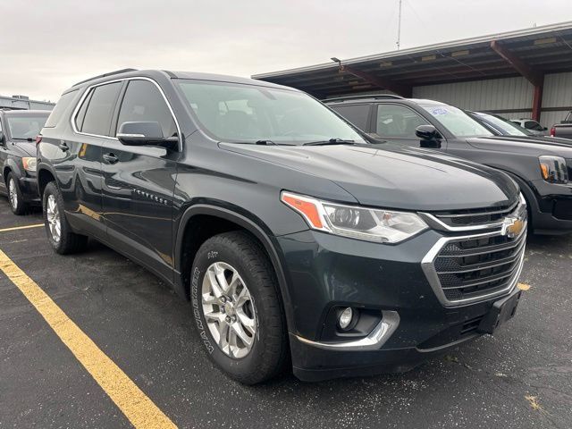 Used 2020 Chevrolet Traverse LT FWD image 2