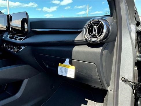 New 2026 Chevrolet Equinox LT image 26