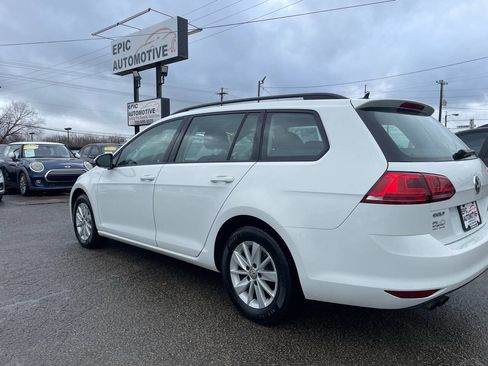 Used 2016 Volkswagen Golf S FWD image 7