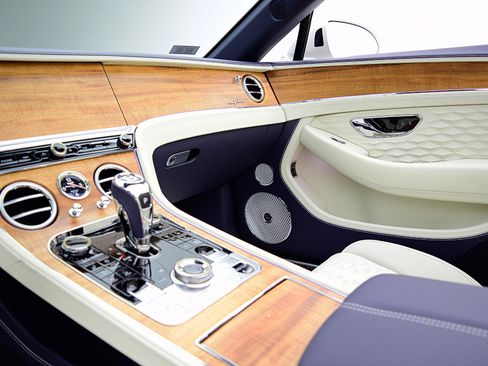 Used 2025 Bentley Continental GT Speed image 30