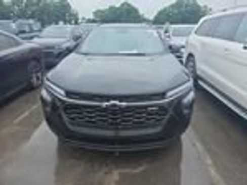 Used 2025 Chevrolet Trax RS w/ Sunroof Package FWD image 5