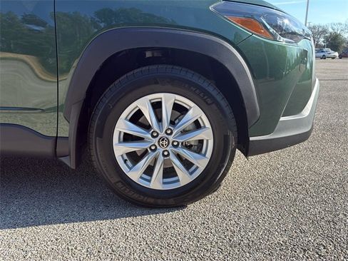 Certified 2023 Toyota Corolla Cross LE image 9