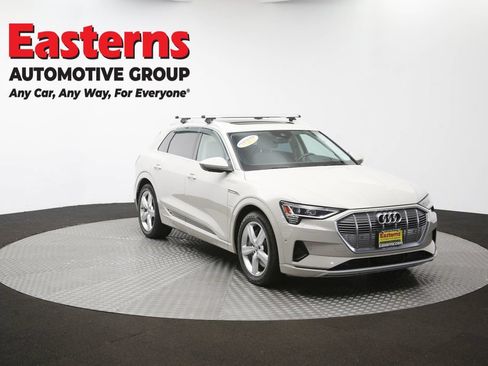 Used 2019 Audi e-tron Prestige w/ Prestige Package AWD/4WD image 49