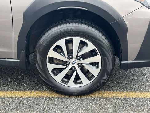 Certified 2023 Subaru Outback Premium image 6