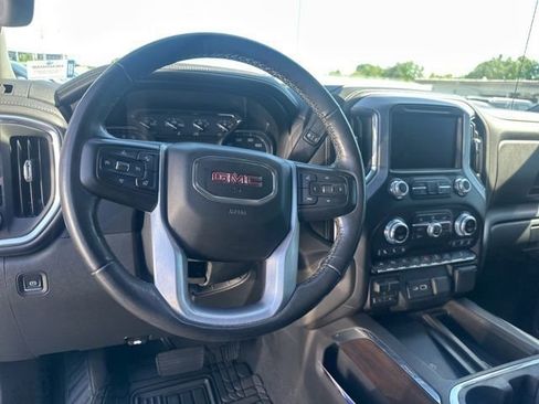 Used 2019 GMC Sierra 1500 SLT w/ SLT Premium Plus Package AWD/4WD image 33