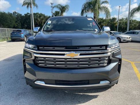 Used 2021 Chevrolet Suburban Premier w/ Premium Package RWD image 13