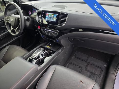 Used 2025 Honda Passport Black Edition image 31