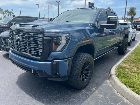 Used 2025 GMC Sierra 2500 Denali Ultimate AWD/4WD image 1