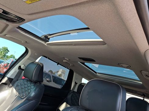 Used 2022 Hyundai Palisade Limited AWD/4WD image 16