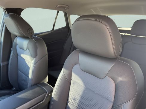 New 2026 Chevrolet Trax LT image 12