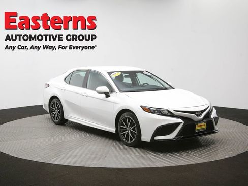 Used 2023 Toyota Camry SE image 43