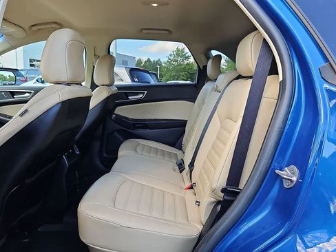 Used 2020 Ford Edge SEL w/ Convenience Package AWD/4WD image 26