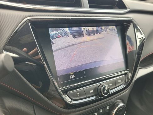 Certified 2021 Chevrolet TrailBlazer RS w/ Sun and Liftgate Package image 33