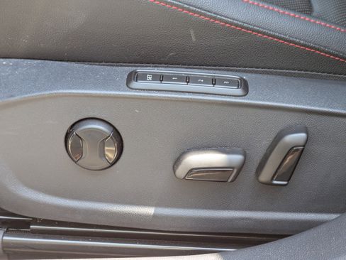 Certified 2023 Volkswagen Jetta GLI Autobahn FWD image 19