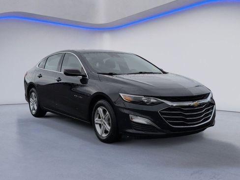 Used 2023 Chevrolet Malibu LS image 9