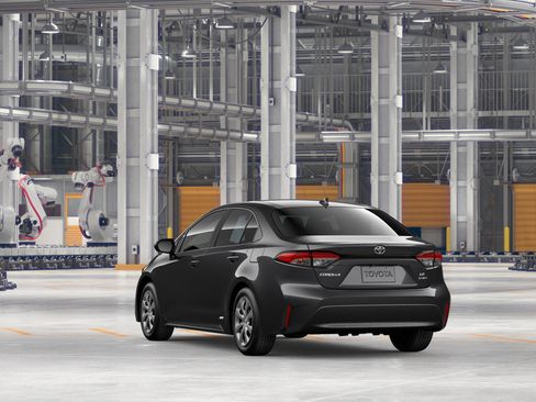 New 2026 Toyota Corolla LE AWD/4WD image 9