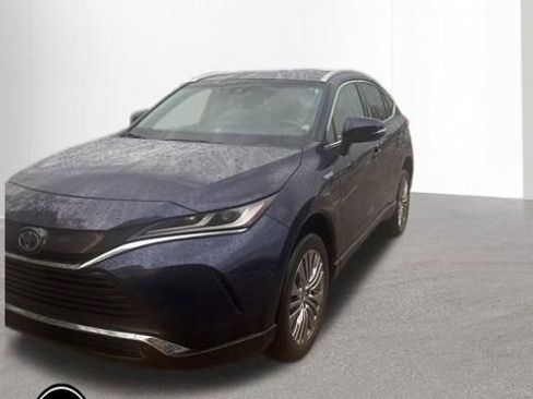 Used 2021 Toyota Venza XLE w/ Softex Package AWD/4WD image 1