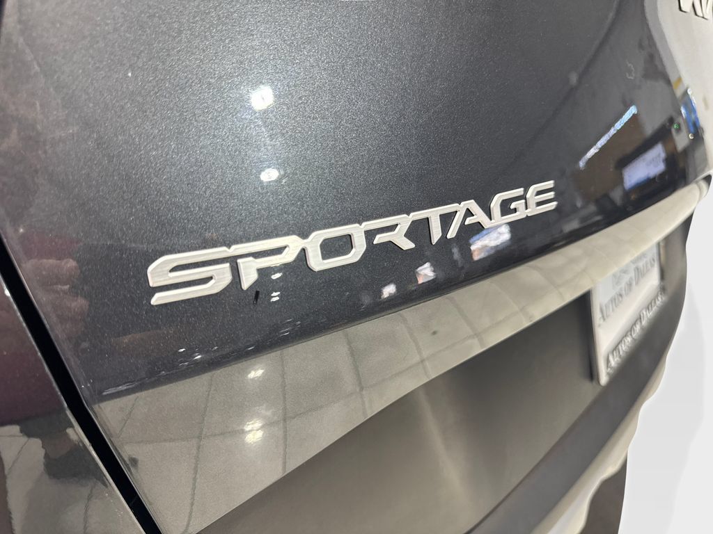 Used 2024 Kia Sportage EX AWD/4WD image 24