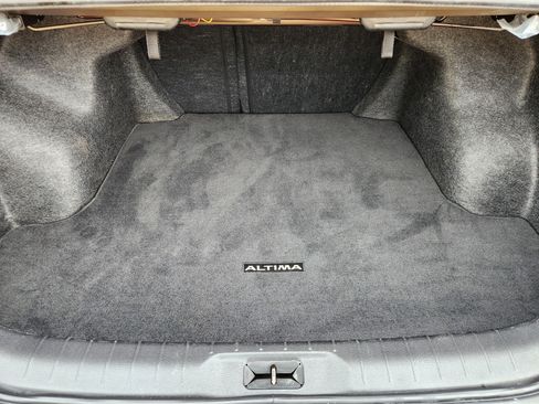 Used 2024 Nissan Altima 2.5 SV image 36