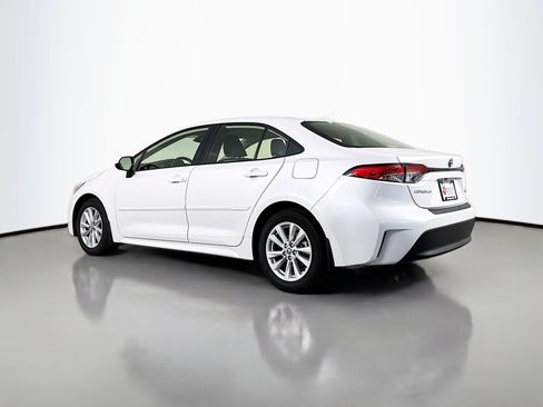 Certified 2024 Toyota Corolla LE w/ LE Convenience Package FWD image 5
