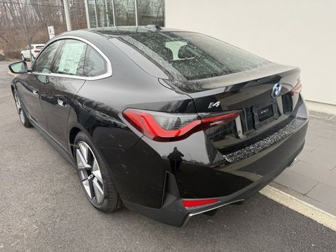 Used 2025 BMW i4 xDrive40i w/ Premium Package image 9