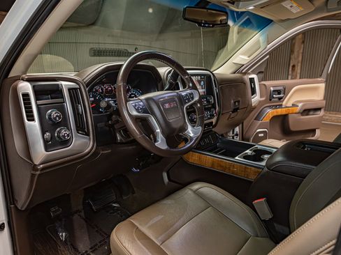 Used 2017 GMC Sierra 1500 SLT w/ Texas SLT Premium Package AWD/4WD image 13