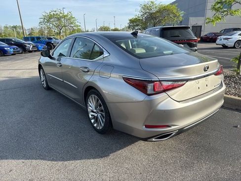 Used 2020 Lexus ES 350 Luxury w/ Accessory Package image 5
