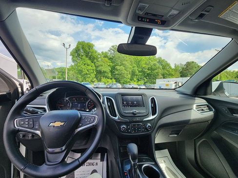 Used 2024 Chevrolet Equinox LT FWD image 20