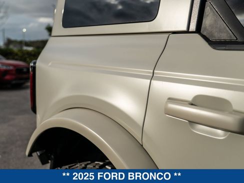 New 2025 Ford Bronco Badlands AWD/4WD image 23