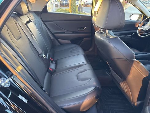Certified 2023 Hyundai Elantra Limited image 13