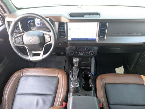 Used 2022 Ford Bronco Outer Banks AWD/4WD image 14
