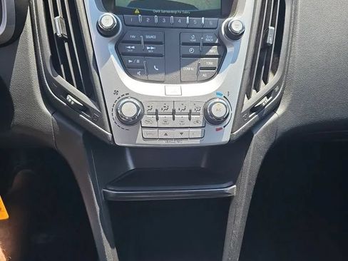 Used 2016 Chevrolet Equinox LT AWD/4WD image 17